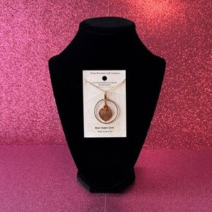 🩷Gold Leaf Pendant Necklace.